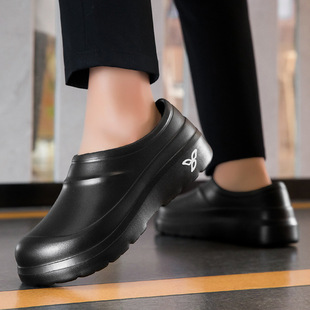 �N��Ь�д���������ˮ�N����ɫ��a�ڱ�Ь��ײ�ʺ�й������^��Ь