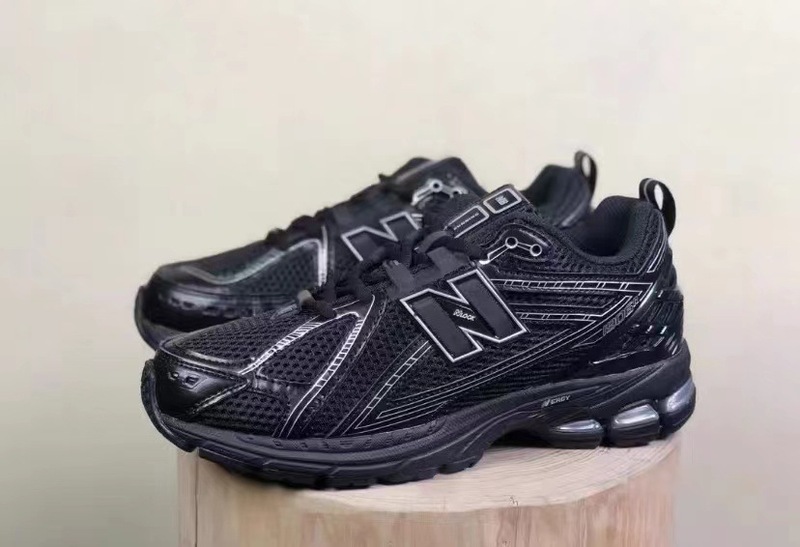 莆田ランニングシューズ NB1906 ホワイトシルバー通気性液体銀増強ダッドシューズ男性と女性のカジュアルスポーツシューズファッション|undefined