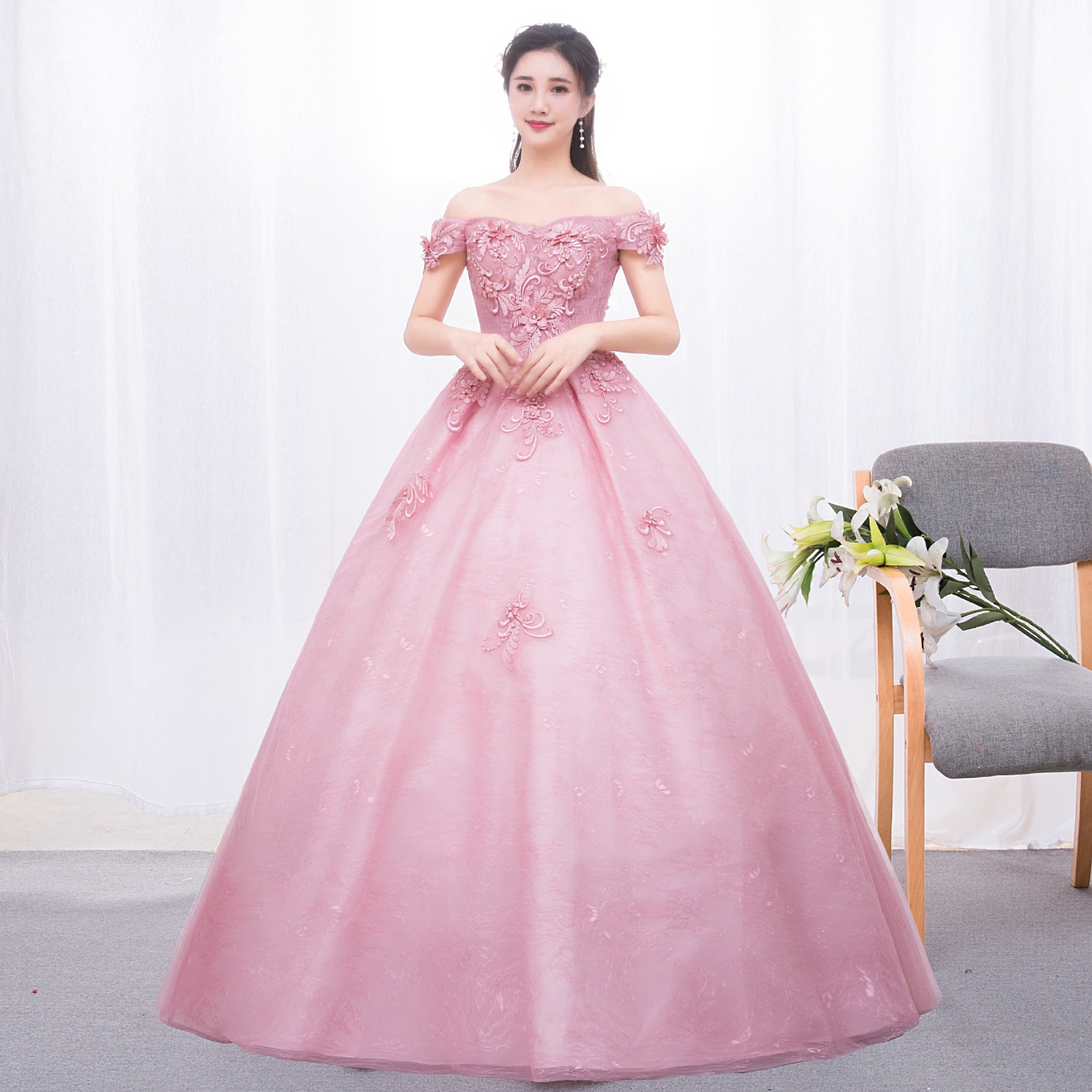 Nuevo estilo de vestido largo de verano para estudiantes, elegante vestido de actuación para canto en solista, versión coreana, efecto adelgazante, ideal para presentaciones. image 3