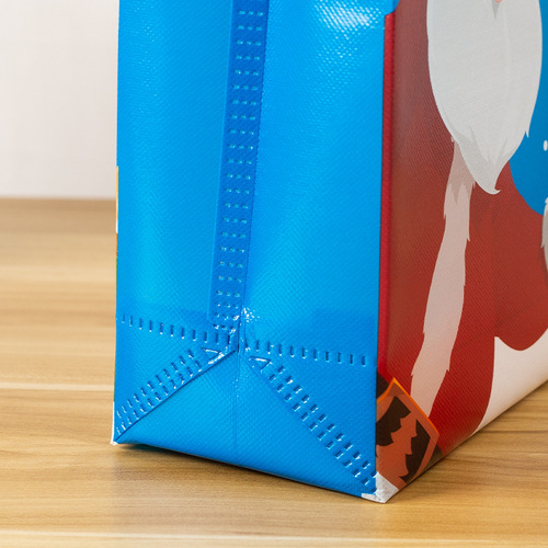 Amazon Christmas Tote Bag Customized Cartoon Santa Claus Snowman Laminated Non-Woven Gift Bag