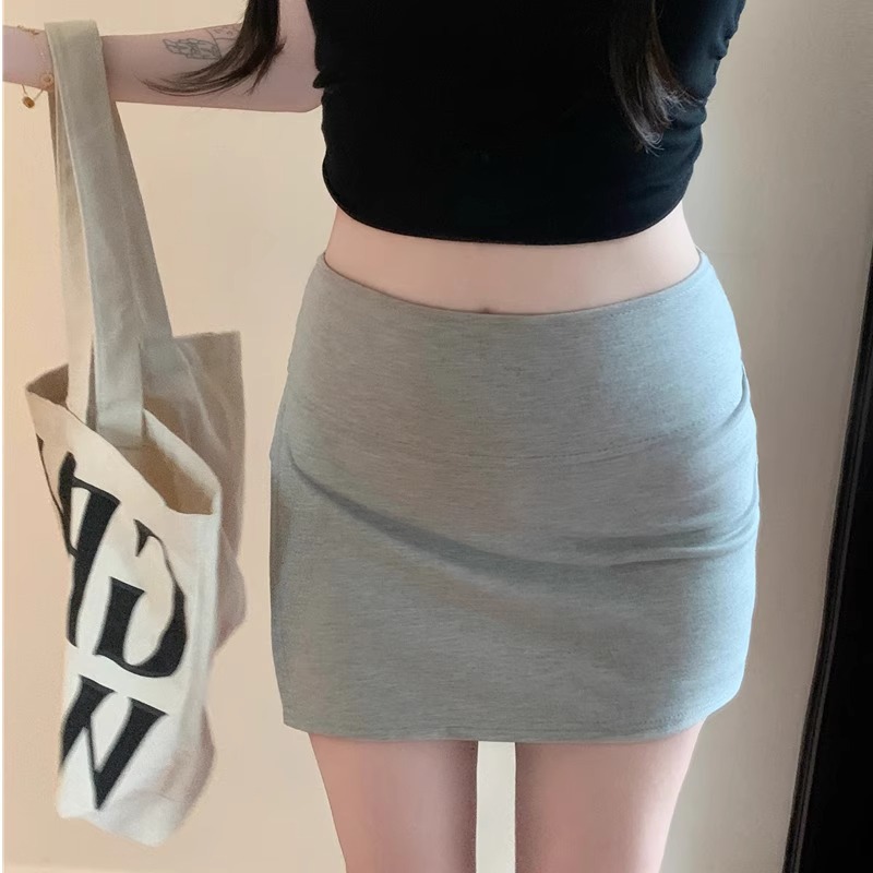회색