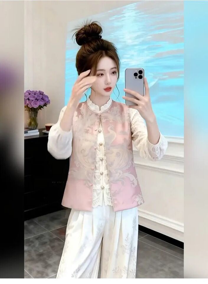 Áo gile nữ thêu hai mặt mặc được hai kiểu, dáng rộng phong cách retro — Áo gile hồng, Áo gile màu vàng chi tiết 6