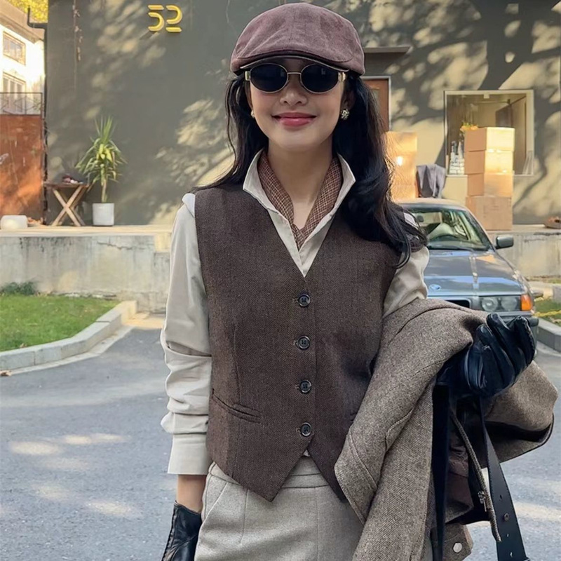 New Spring and Autumn Layered British Style Vintage Herringbone V-Neck Woolen Vest for Women, Sleeveless Casual Jacket
