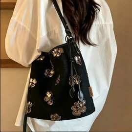 南风Chio2nd 星光梦境托特包黑色牛仔单肩包女闪片花朵复古斜挎包