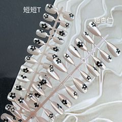 夏季美甲可愛童趣黑色花花穿戴甲簡約顯白分碼短款甲片批發