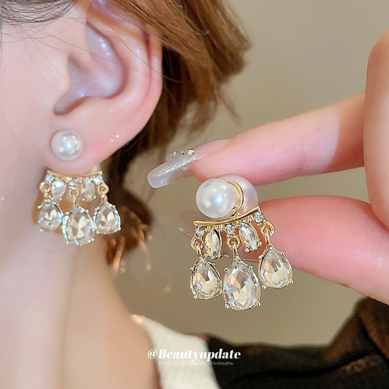 Pendientes de diamantes con gota de agua de perla de aguja de plata, estilo de lujo ligero francés, un par de pendientes, exquisitos y versátiles, nuevos pendientes para mujer