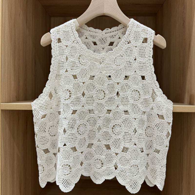 Explosive French Flower Hollow Knitted Vest Niche Design Crochet Craft Heavy Industry Short Top for Meat Covering Fashion