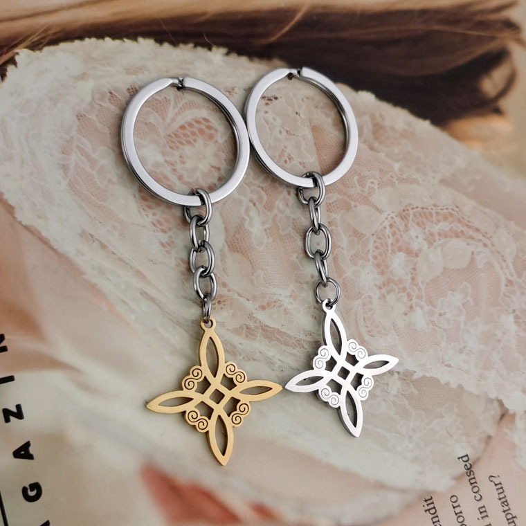 Cross-border e-commerce supply round twist Irish Celtic knot key chain pendant Amulet jewelry wholesale