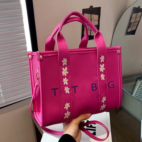 Bolsos de mujer portátiles de gran capacidad 2025 primavera y verano nueva moda todo-fósforo bolso de mensajero de alta calidad