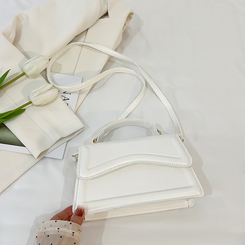 Bolso simple bolso cuadrado pequeño 2025 primavera y verano nuevo estilo coreano color sólido personalidad belleza moda nicho diagonal bolso