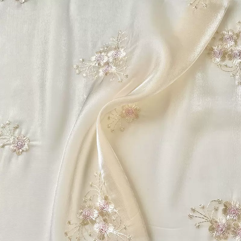春夏新款女童百合段小花朵刺绣布 小清新女装连衣裙汉服绣花面料
