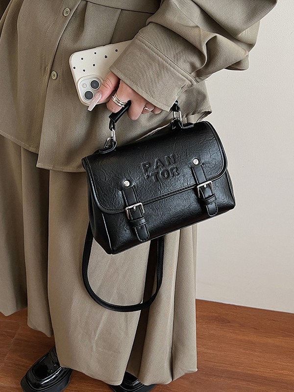 Bolso cuadrado pequeño de moda portátil para mujer 2025 nueva versión coreana de la mochila de moda Bolso bandolera de todo fósforo de nicho de alta gama