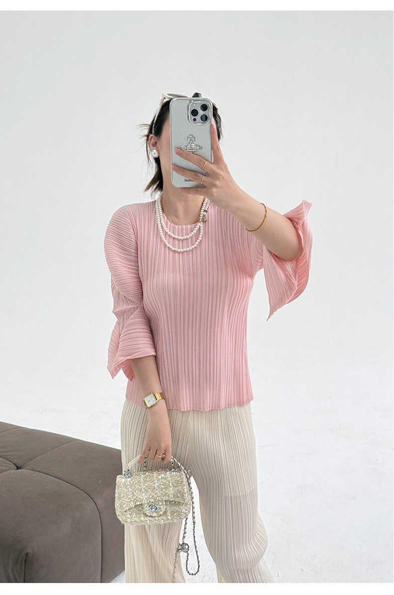 Áo phông nữ cổ tròn ôm dáng dễ phối — Màu đen chi tiết 9