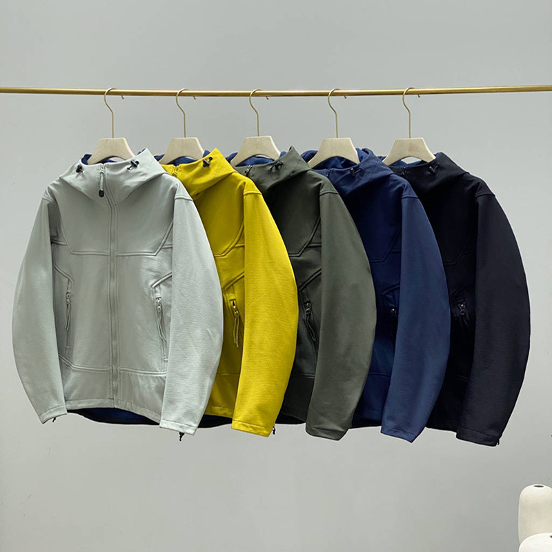 Men's Clothing outdoor sports windproof and waterproof soft shell functional assault jacket men's spring and autumn mountaineering jacket hoodie_voghion.com