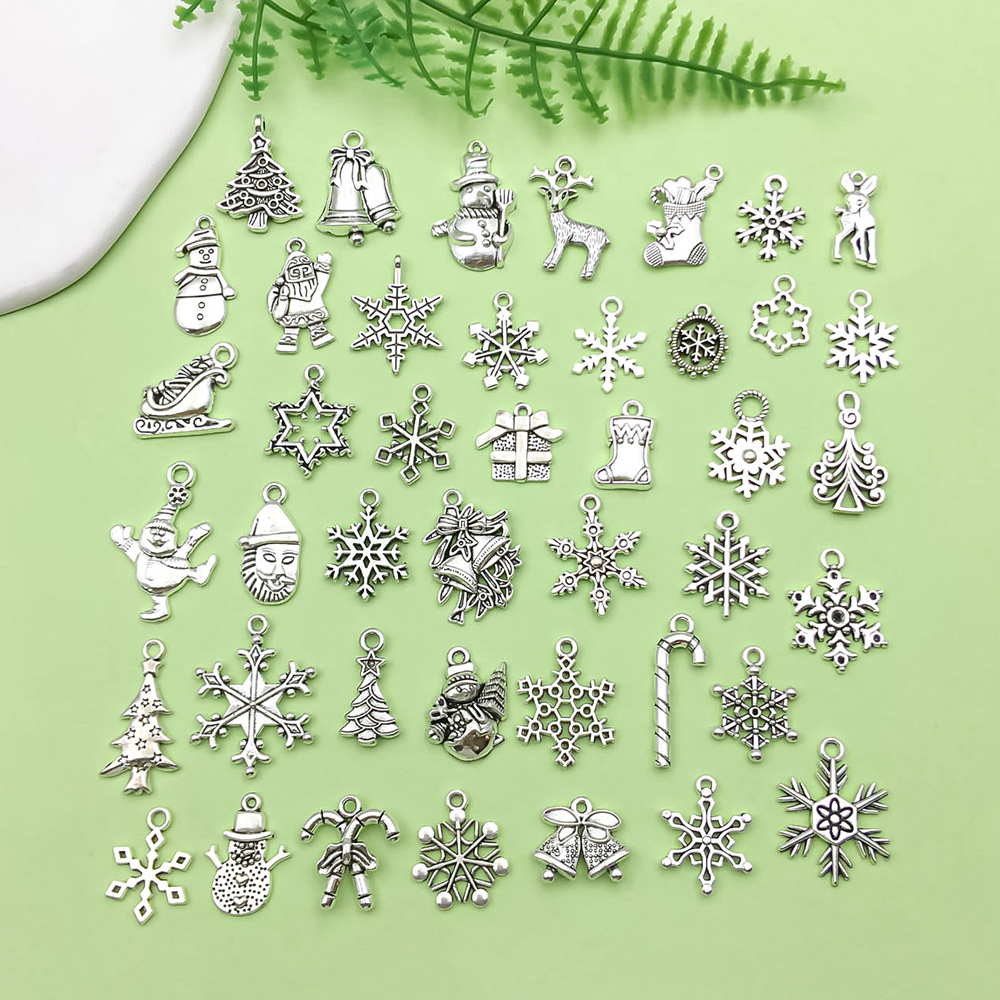 Amazon New 43 Santa Claus Snowflake Elk Ancient Silver Bracelet Jewelry Accessories DIY Pendant Pendant