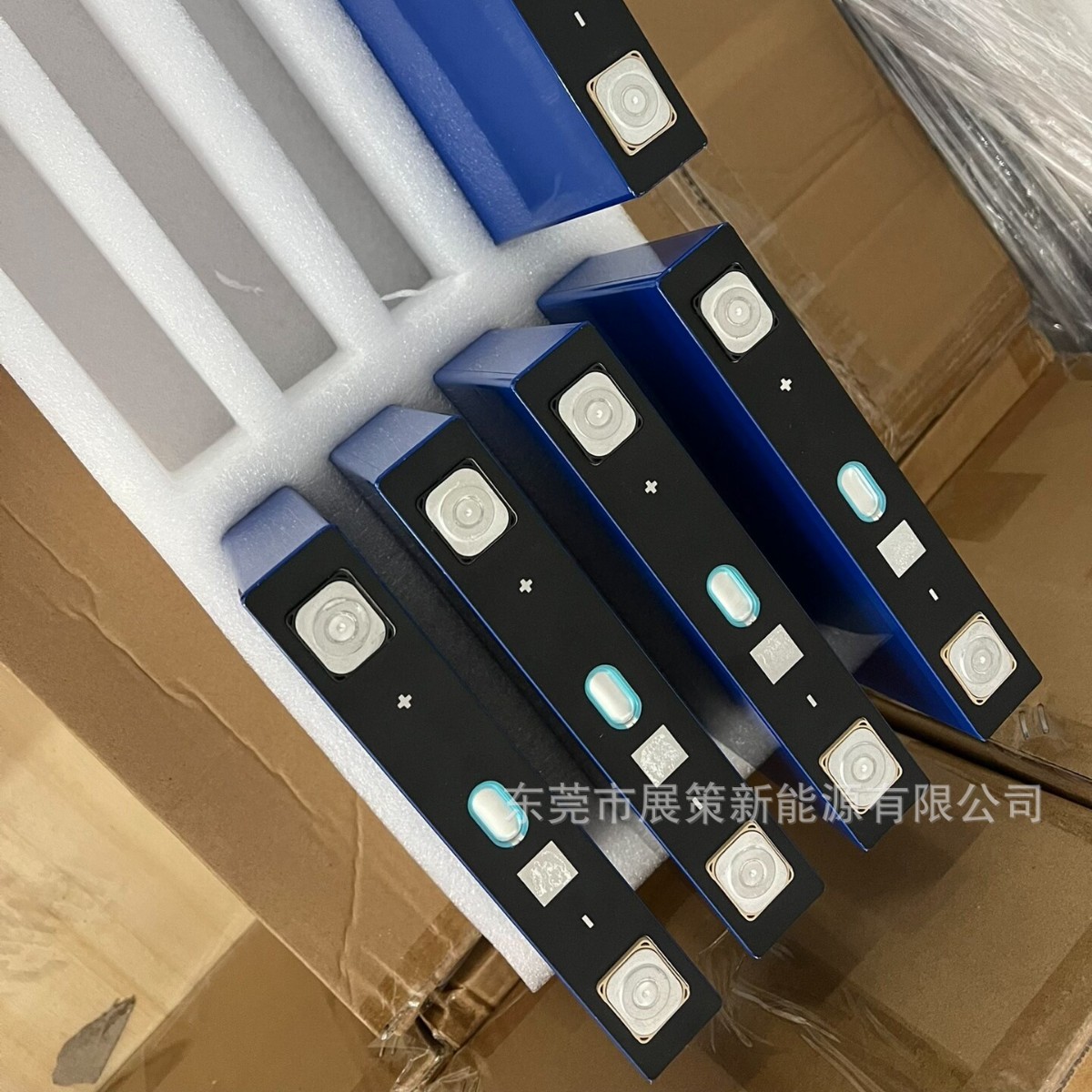 Lixin 125A 3.2V batería de fosfato de hierro de litio fuente de alimentación de reserva al aire libre de tres ruedas eléctricas célula de almacenamiento de energía de energía