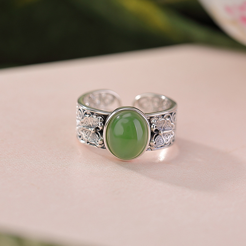 Nhẫn bạc S925 đính ngọc Hetian Jasper hình bướm rỗng vintage — một mảnh
