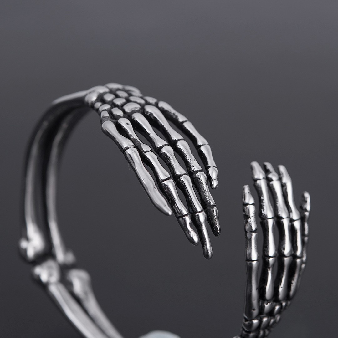 Explosive titanium steel men's niche design bracelets, creative bracelets_voghion.com