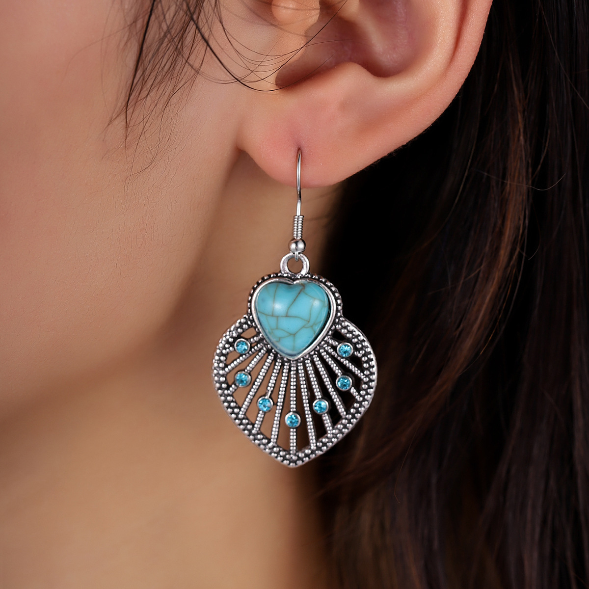 Mode Forme De Cœur Alliage Métal Turquoise Des Boucles D'oreilles 1 Paire display picture 1