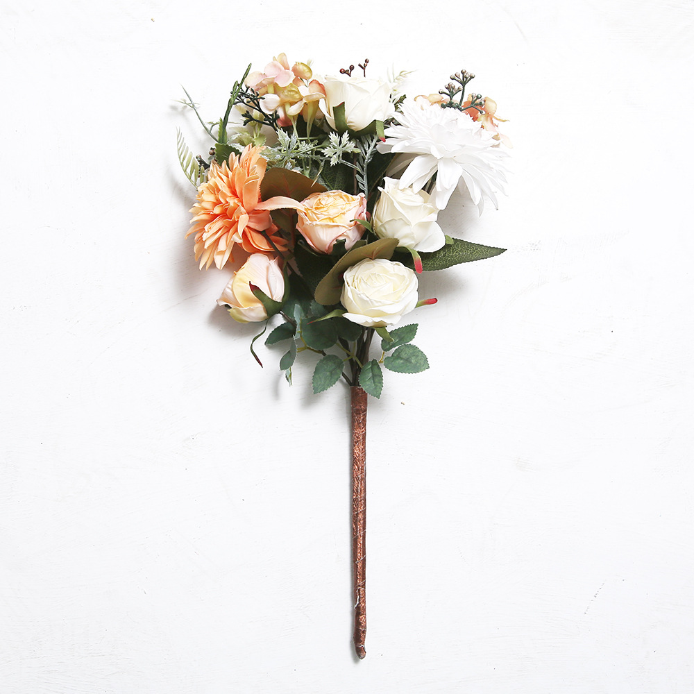 Simulación de flores de rosa de Dalian nuevos productos transfronterizos bodas de mano accesorios de fotografía floral fábrica de decoración directa del hogar