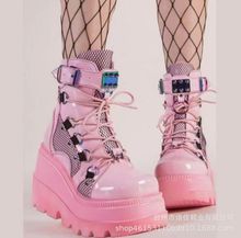 亞馬遜坡跟馬丁靴女2023新款粉色厚底歐美大碼時尚短靴女暗黑鉚釘
