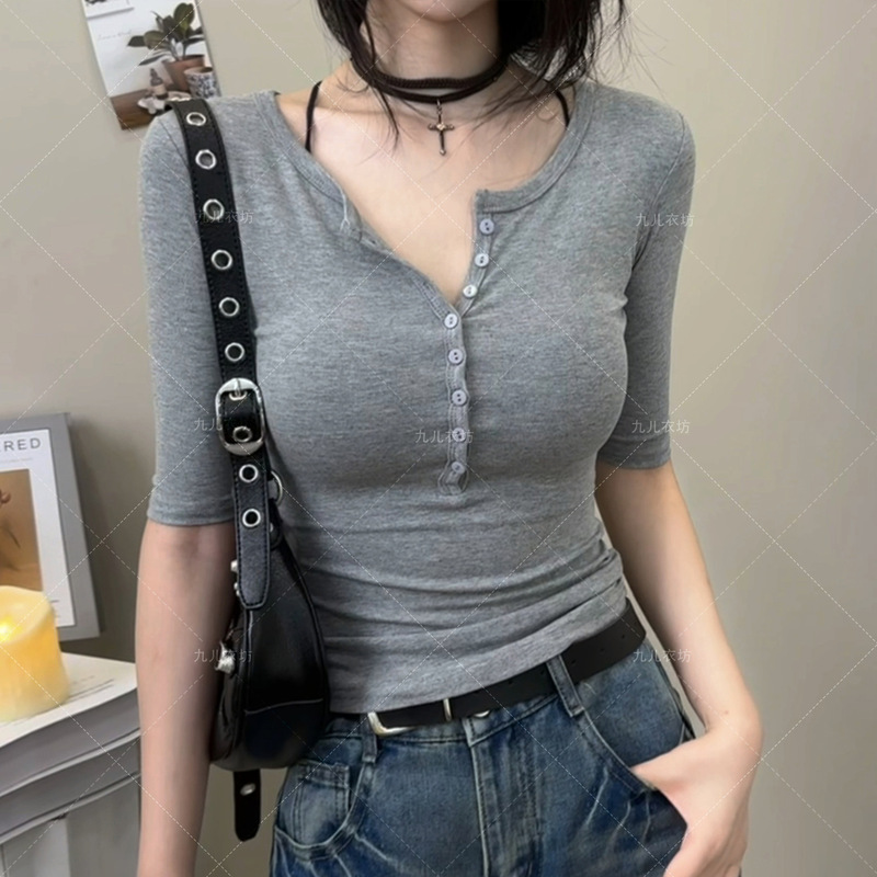 2025新款纯欲修身收腰显瘦中袖恤女纽扣辣妹领上衣黑色白色粉色|undefined