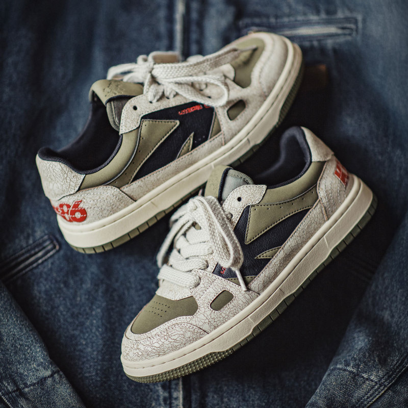 Maden's 2025 New Autum Men's Green Soft-Soled Shoes, Retro Thick-Soled Design Sports and Leisure Trendy Shoes