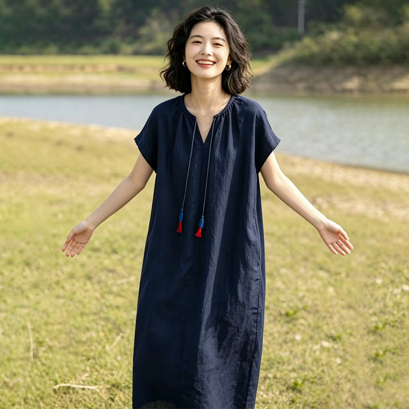 素町法国亚麻松弛感V领宽松廓形文艺连衣服女2026夏季新款长裙