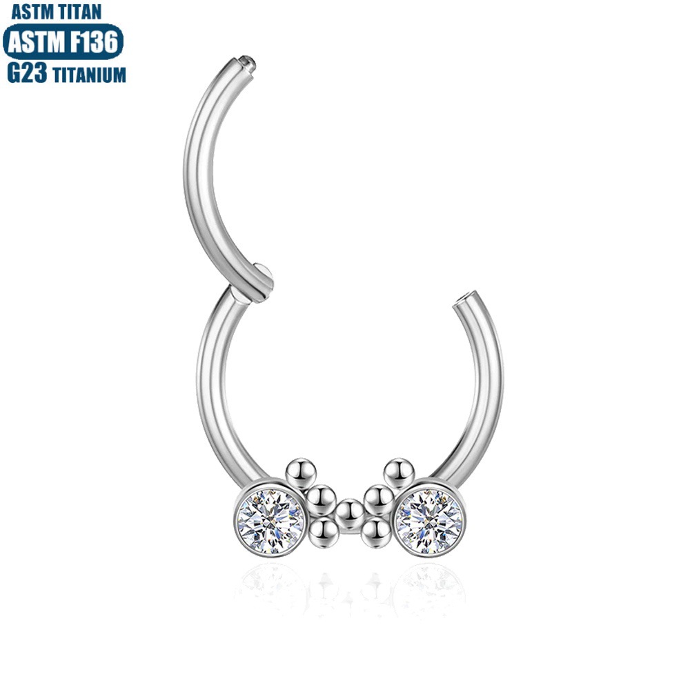 16G labret stud size and finish detail