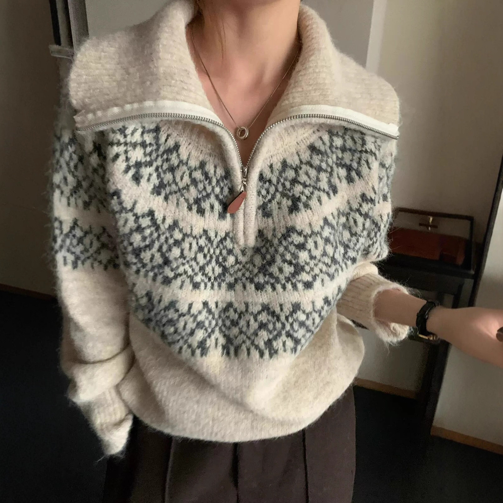 费尔岛翻领正肩毛衣外套女2025秋冬季新款慵懒氛围感针织开衫上衣