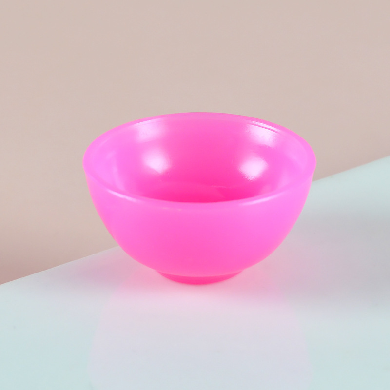 キャンディの色の小さい碗の模型をシミュレーションします。|undefined