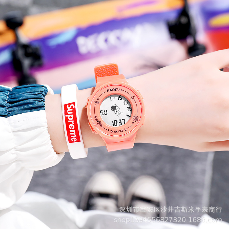 新型防水夜光電子腕時計男性ファッションシンプル中学生青少年多機能スポーツ腕時計卸売り|undefined
