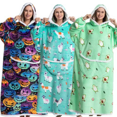 アマゾンの新型怠け者服防寒服を厚くして、複合羊のベルベットのパジャマを大きくします。