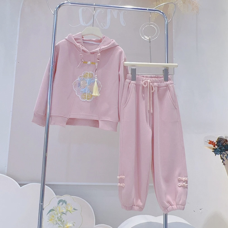 소녀의 봄과 가을 국가 스타일 세트 2024 새로운 중국 스타일 스웨트 셔츠 서양식 중대형 어린이 소녀 2 피스 트렌디 바지