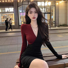 TZ5894气质名媛风撞色V领长袖连衣裙女小众设计收腰显瘦包臀短裙