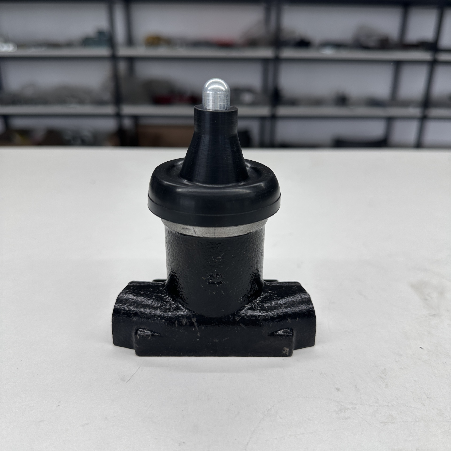 1676387m92 3186484m91 1676387V92 Is Suitable for Massey Ferguson Tractor Brake Cylinder