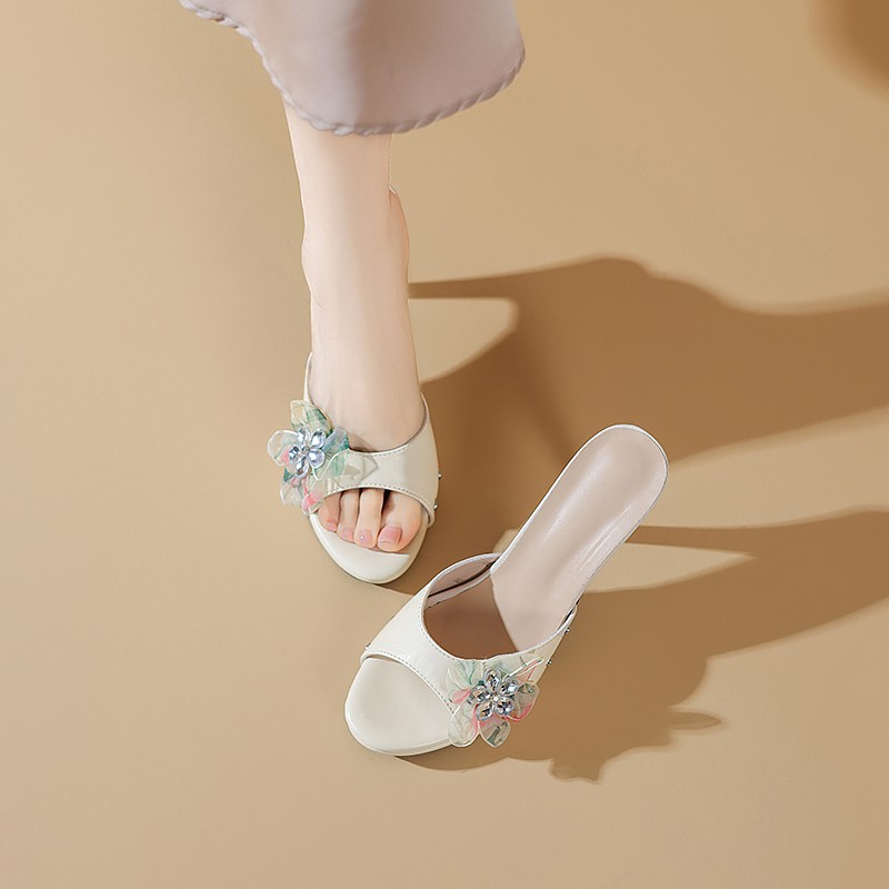2026 verano nuevo estilo de moda hadas feng shui flores transparentes zapatillas frías de tacones altos para mujeres con zapatillas de talón delgado