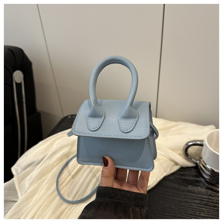 86g Weight Magnetic Buckle Closure Type Single Shoulder Strap, Top Handle Strap Type Shoulder Bag Bags Type Casual Occasion Pu Leather Material Solid Color Pattern All Seasons Season Women's Gender Streetwear Style Square Shape Small Size Women's Small Pu Leather Solid Color Streetwear Square Magnetic Buckle Shoulder Bag 16