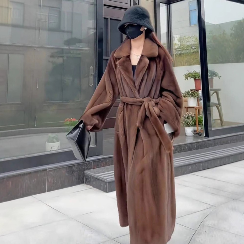 Winter Mink Fur Outwear, Fur Outwear, Young Suit, Long and Loose Style, Puff Sleeves, Environmentally Friendly Fur Elegant