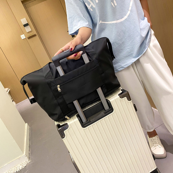 capacious travel bag for traveling wet and dry separation