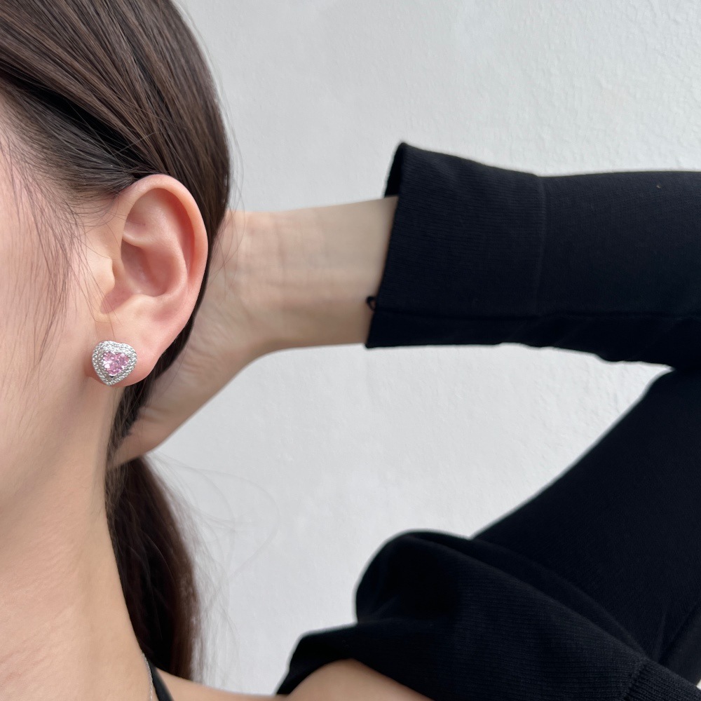 1 Pair Quantity 1 Pair 925 Sterling Silver Zircon Heart Shape Ear Studs
