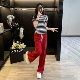 慵懒风穿搭一整套时尚减龄女夏条纹短袖T恤红色休闲运动裤两件套