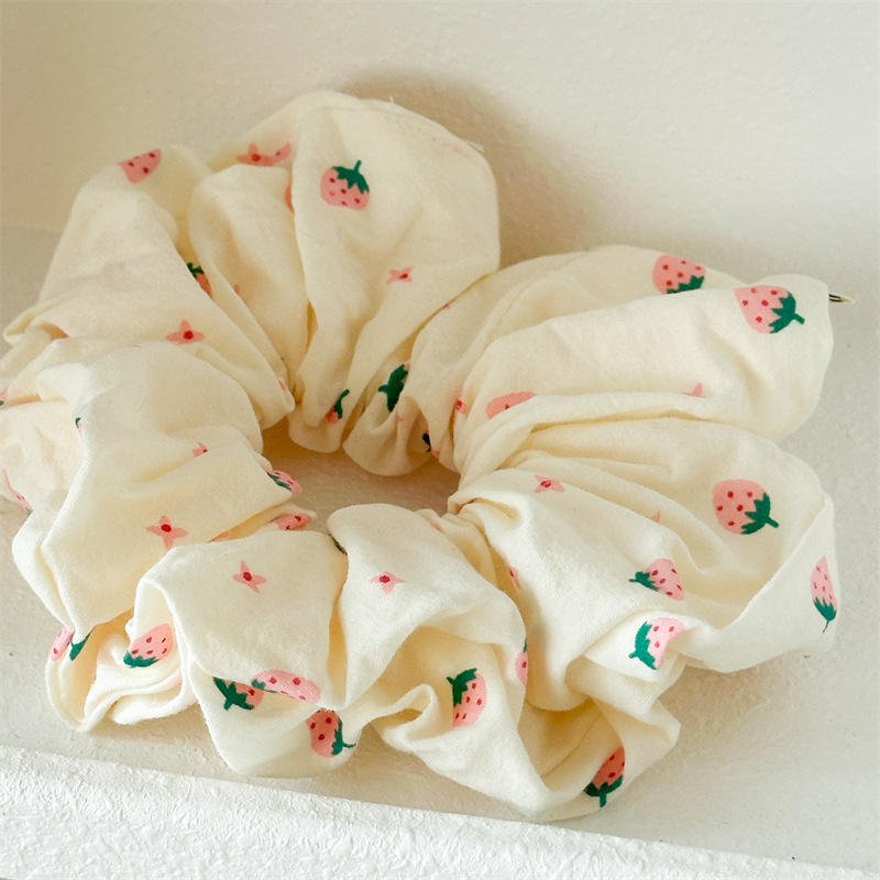 7g Weight Ponytail hair ring Hair Accessories Type 1 Piece Quantity Casual, Holiday Occasion Cloth Material Strawberry Pattern All Seasons Season Women's Gender Elegant, Sweet Style Elegant Sweet Women's Strawberry Cloth Ponytail Hair Ring 10