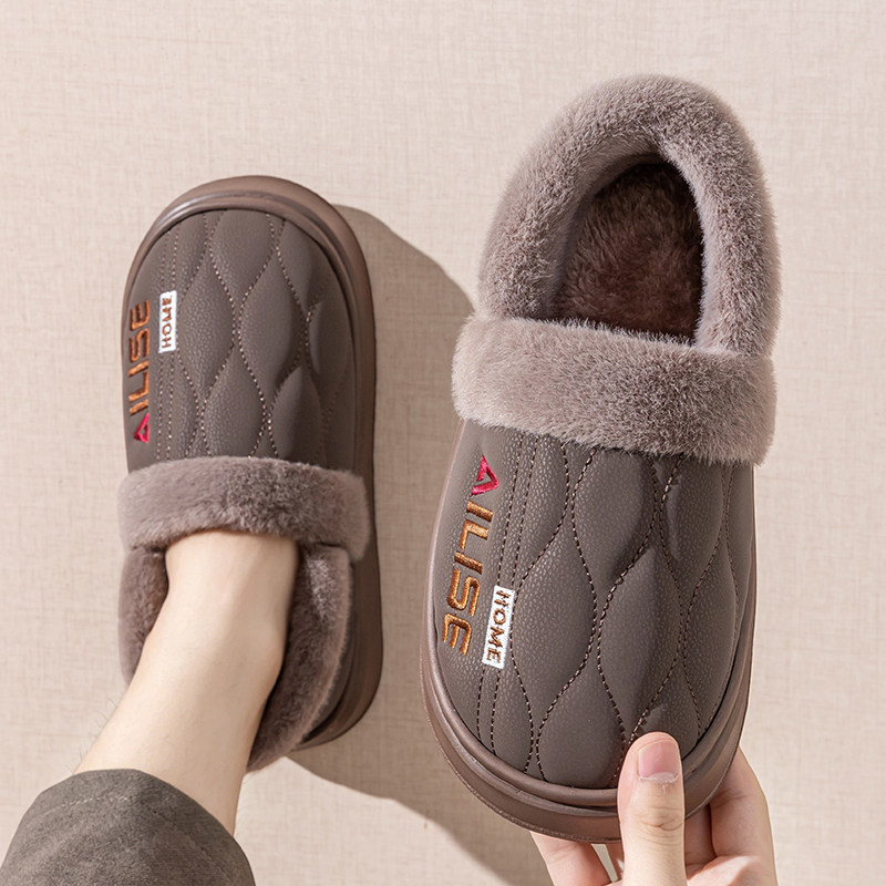 Men's oversized cotton slippers, 2026 new autumn/winter style, suitable for outdoor wear, PU waterproof, fleece-lined for warmth, and designed for home use Men's oversized cotton slippers, 2026 new autumn/winter style, suitable for outdoor wear, PU waterproof, fleece-lined for warmth, and designed for home use