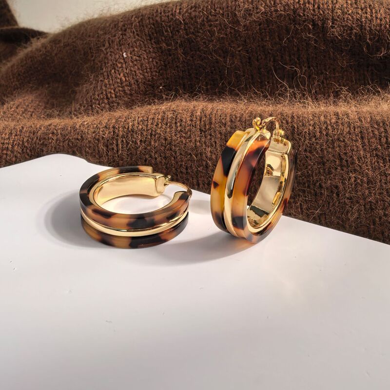 European and American Retro Personality Leopard Print Autumn and Winter Earrings for Women, 2026 New Trendy Design Niche Internet Celebrity Ear Accessories