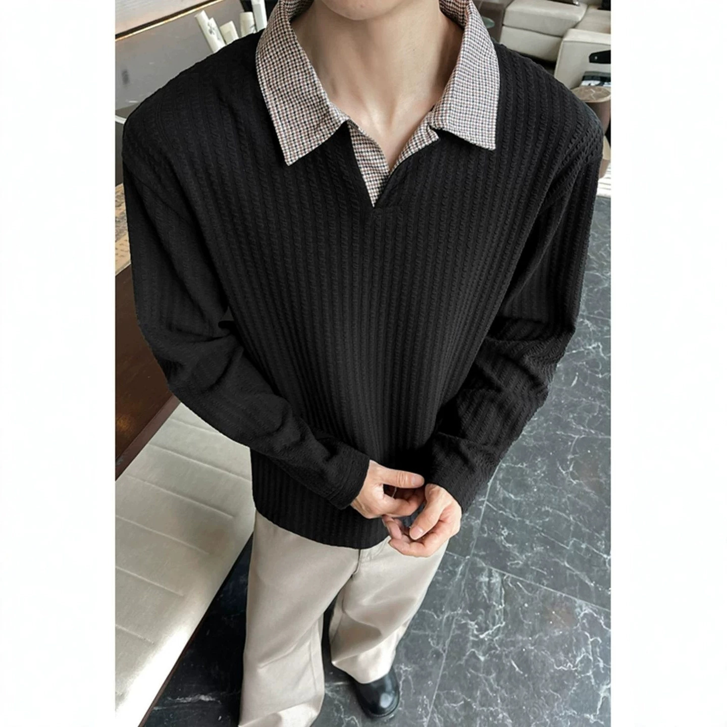 Houndstooth pattern, loose-fitting polo shirt, classic style, old-money aesthetic, long-sleeved t-shirt for men, autumn collection, textured fabric