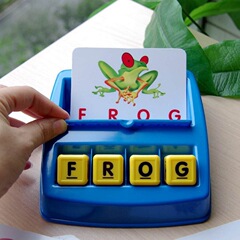 Cross-border children's kindergarten fun English spelling words early education enlightenment English learning cards early education parent-child interaction