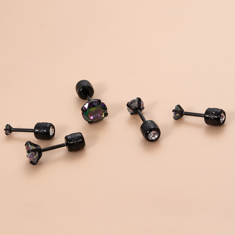 Pendientes de cartílago en acero inoxidable con circonitas_voghion.com