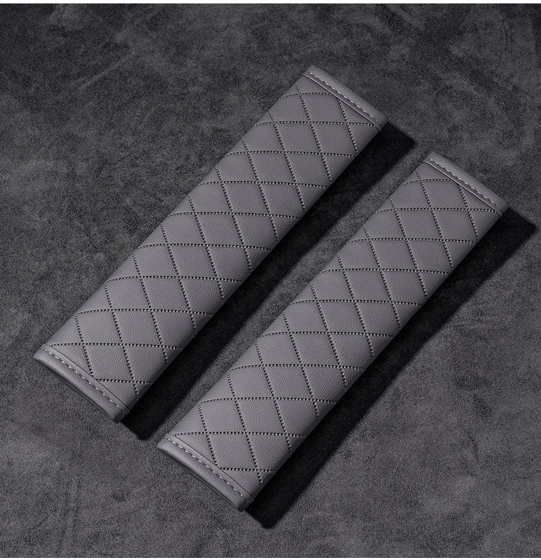 Car Seat Belt Shoulder Pads, Leather Seat Belt Protectors, Embossed Shoulder Pads, Anti-Strangle Car Seat Belt Covers, In-Car Use