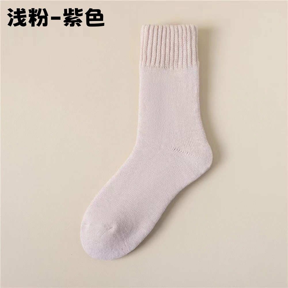 ウールの靴下の女性の秋冬の中筒の靴下にベルベットの厚いすねの毛の靴下の保温の月子の睡眠の床板の靴下